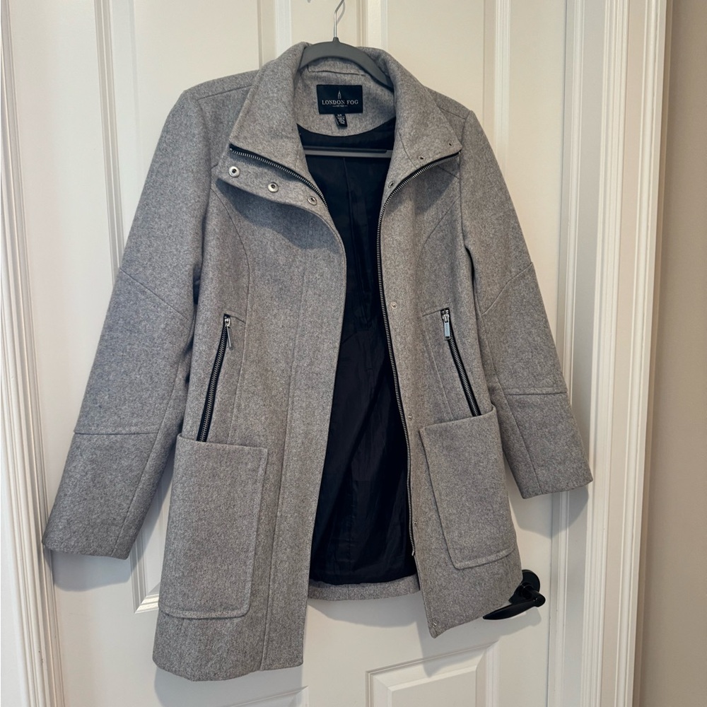 Classic structured London Fog, Women's Gray 60% Wool Coat, Sz Small